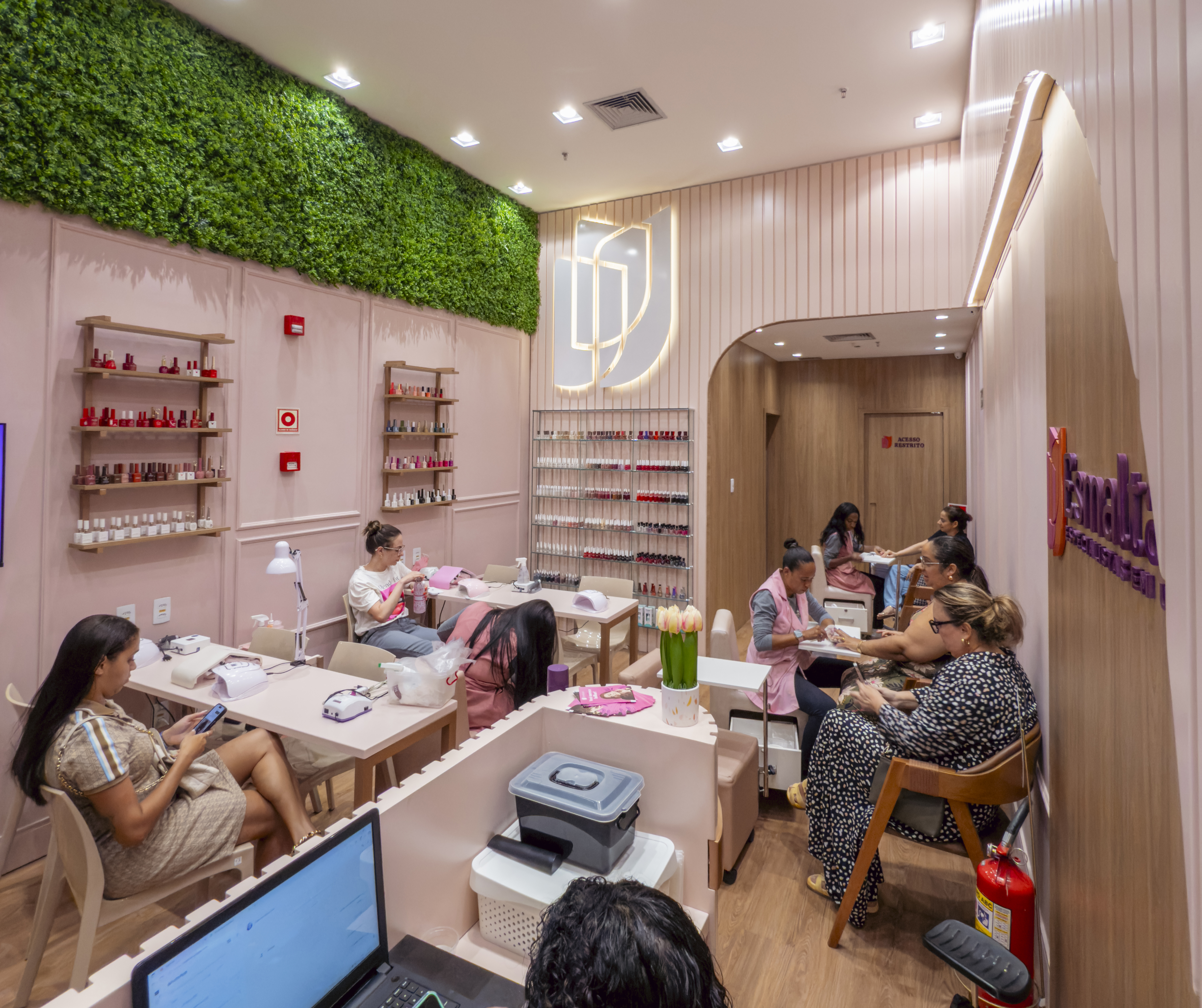 Unidade Esmaltale Parque Shopping Bahia